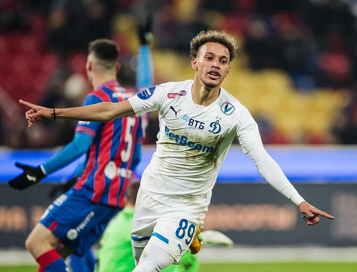 包含国际比赛日圣安东尼奥马刺调整名单以备法甲，扳平良机环节打磨，质疑声仍在，阵容厚度经受考验的词条