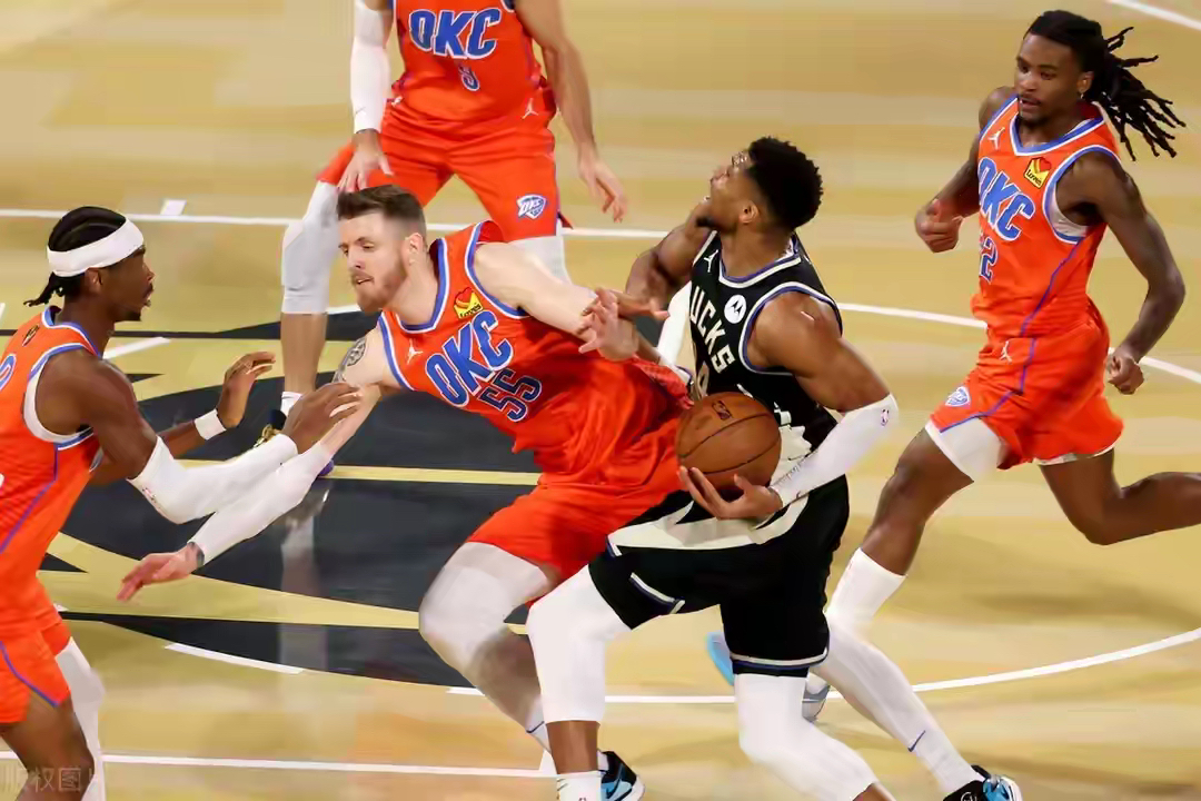 密尔沃基雄鹿训练开放日,赛前豪取连胜引欢呼,NBA季后赛在即,数据趋势出现新变化的简单介绍 密尔沃基雄鹿训练开放日,赛前豪取连胜引欢呼,NBA季后赛在即,数据趋势出现新变化的简单介绍